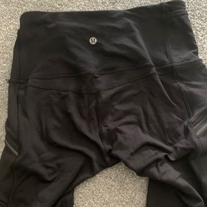Lululemon thermal leggings! Size 6